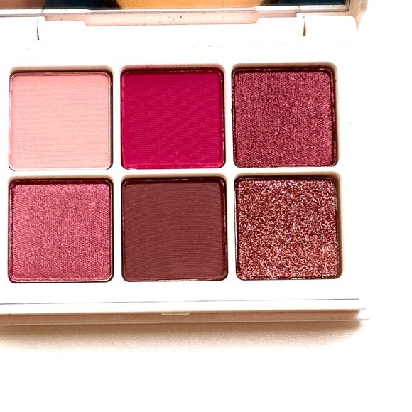 0828 FENTY BY RIHANNA MAKEUP EYESHADOW SNAP SHADOWS 4 ROSE PALETTE - Picture 2 of 9